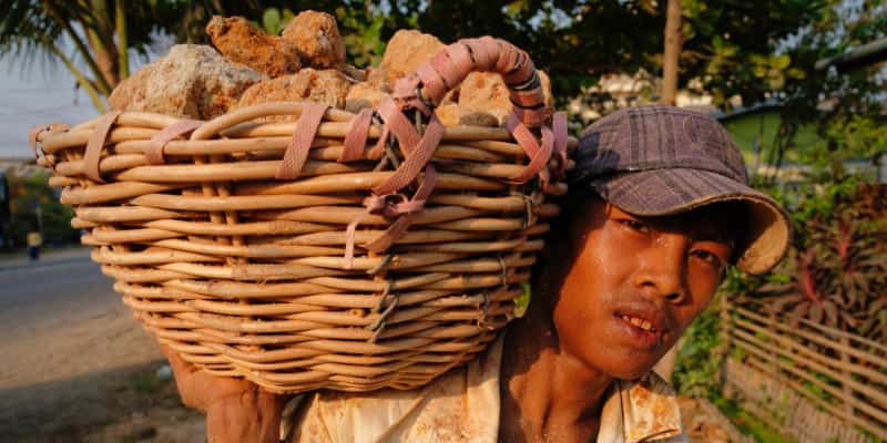 Forced Labour • Business & Human Rights Navigator